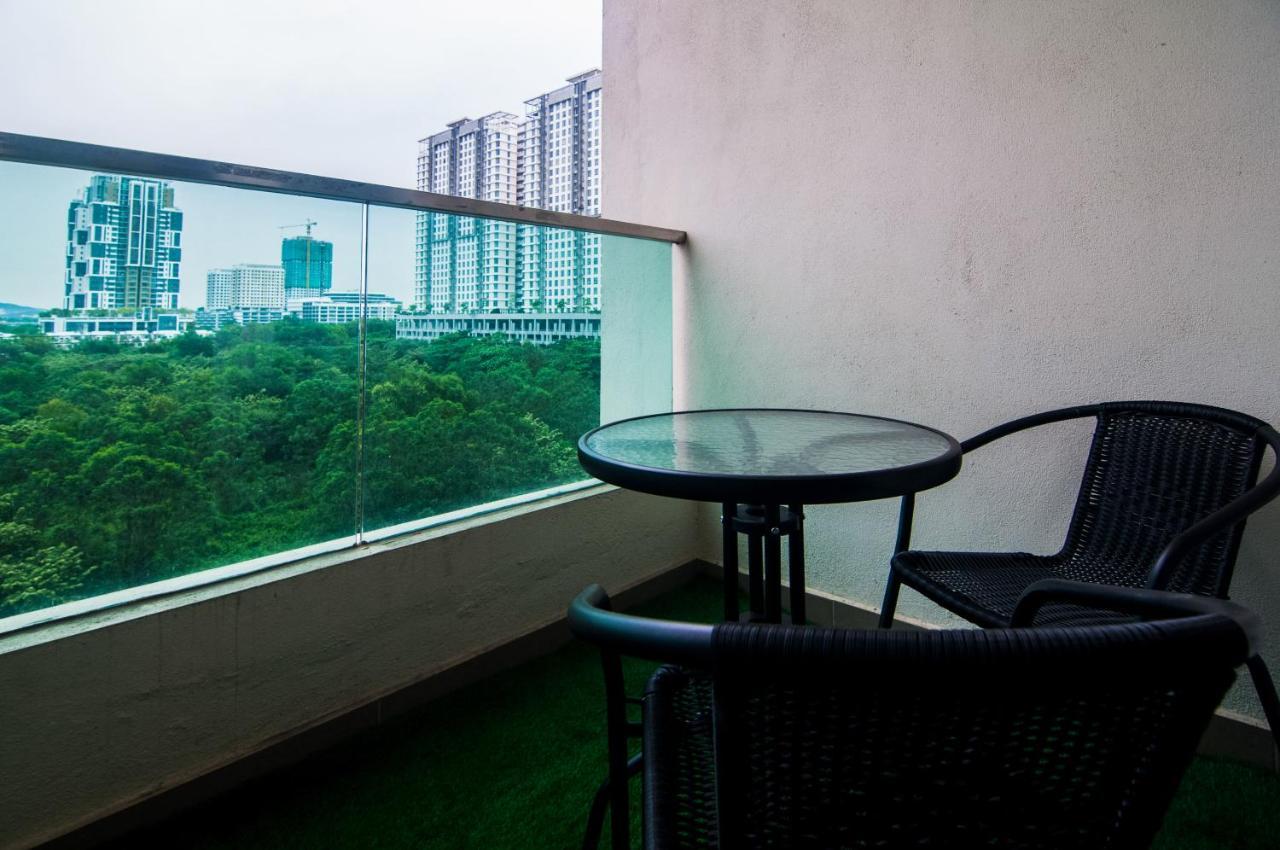 Mutiara Ville Cyberjaya By Idealhub Exterior foto